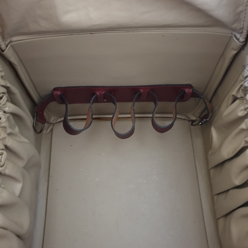 ✨Authentic Vintage Christian Dior Monogram Train / Travel Makeup Carrier✨ - Picture 7 of 12